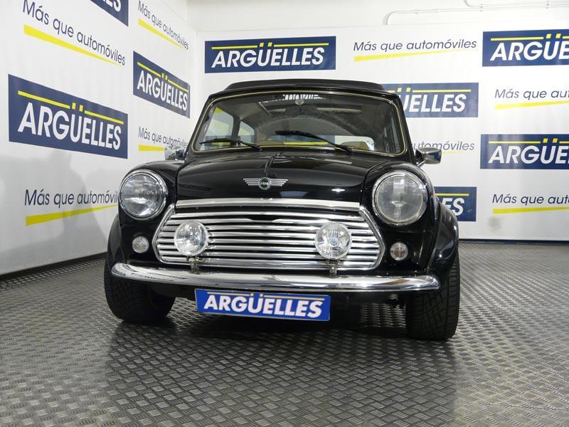 El coche con el que aprendieron a conducir los Beatles