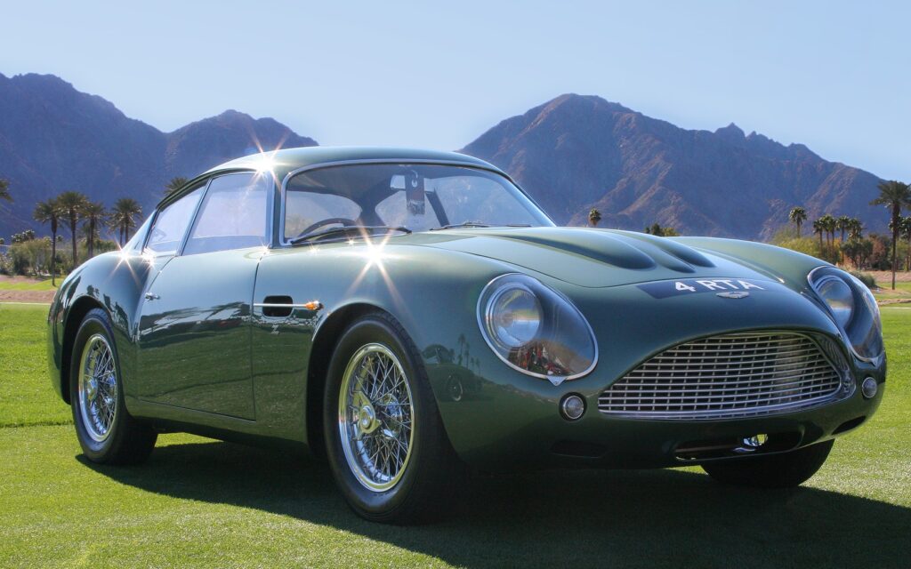 Subastan un Aston Martin de segunda mano abandonado por 375.000 dolares