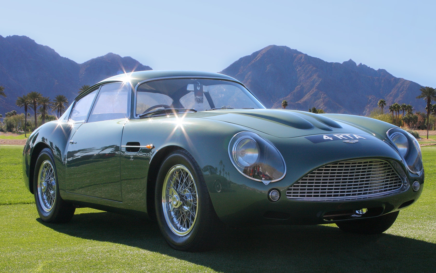 Subastan un Aston Martin de segunda mano abandonado por 375.000 dolares