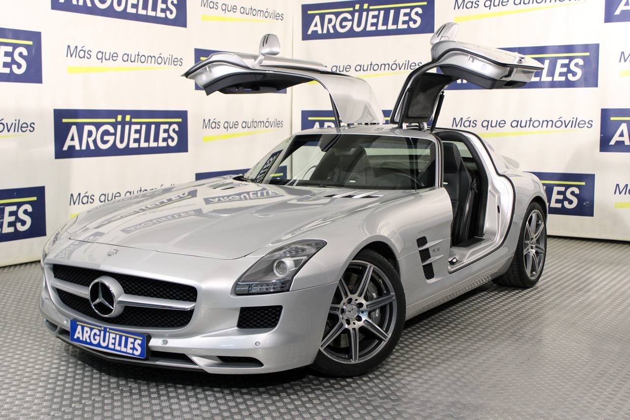 SLS alas de gaviota… Mercedes vuela sola