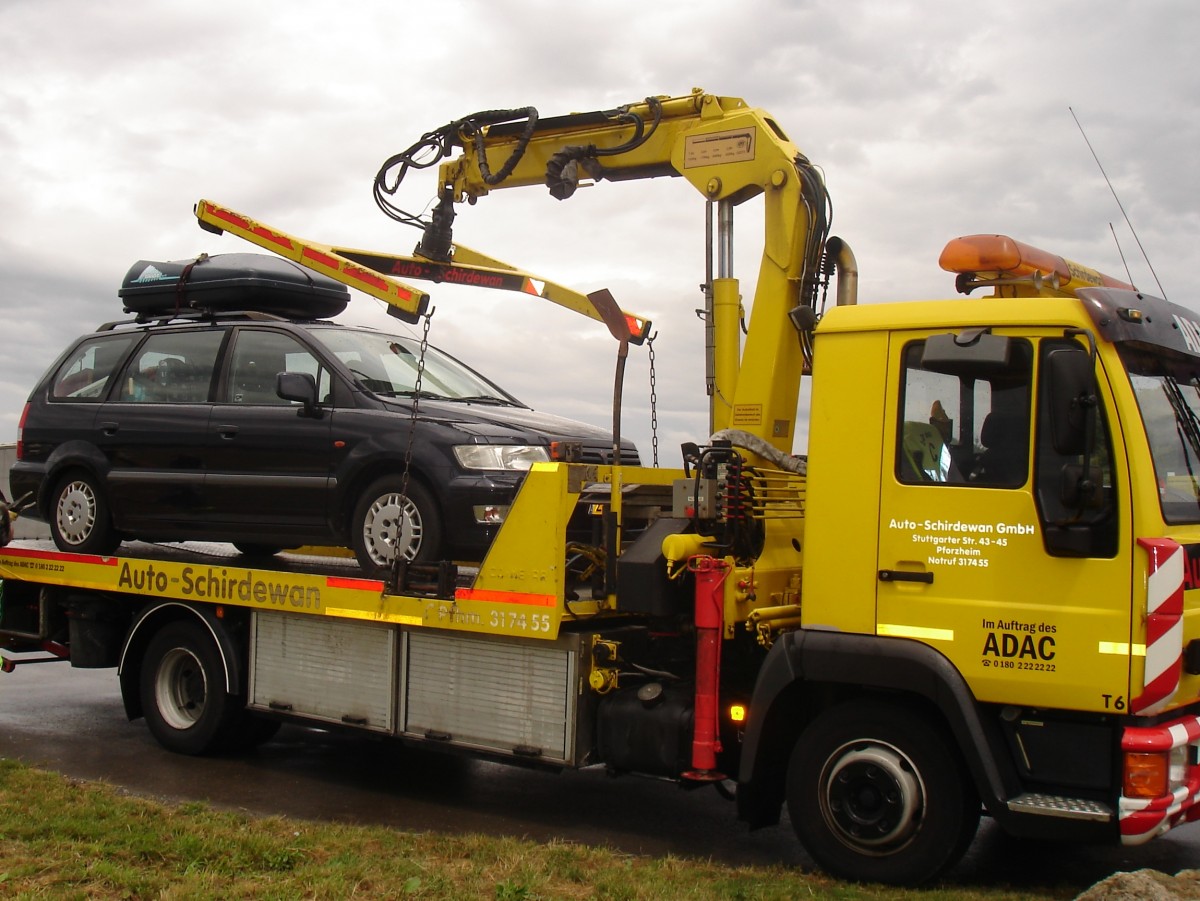 Por si necesitabas una razón para revisar tu coche antes de vacaciones, huelga de grúas