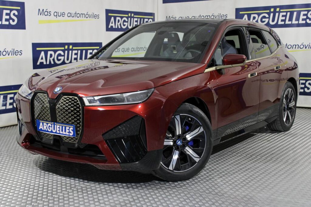 Bmw IX  523 cv y etiqueta «0 emisiones»