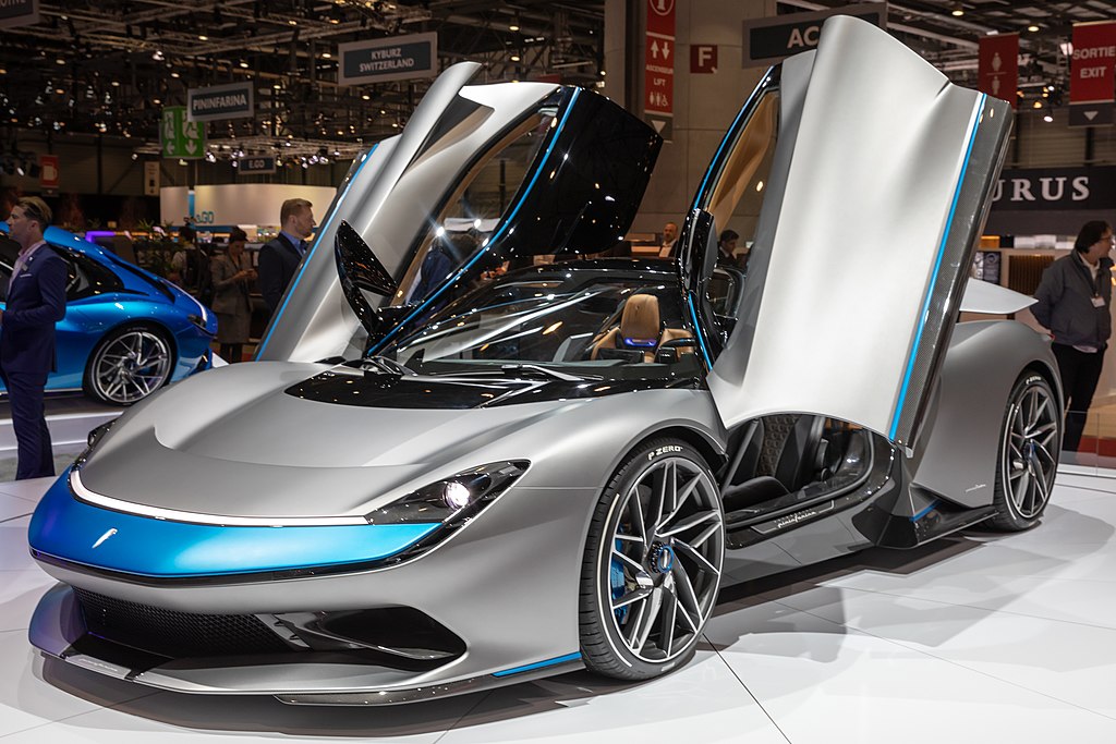El coche más rápido del mundo ya no es de gasolina… es eléctrico