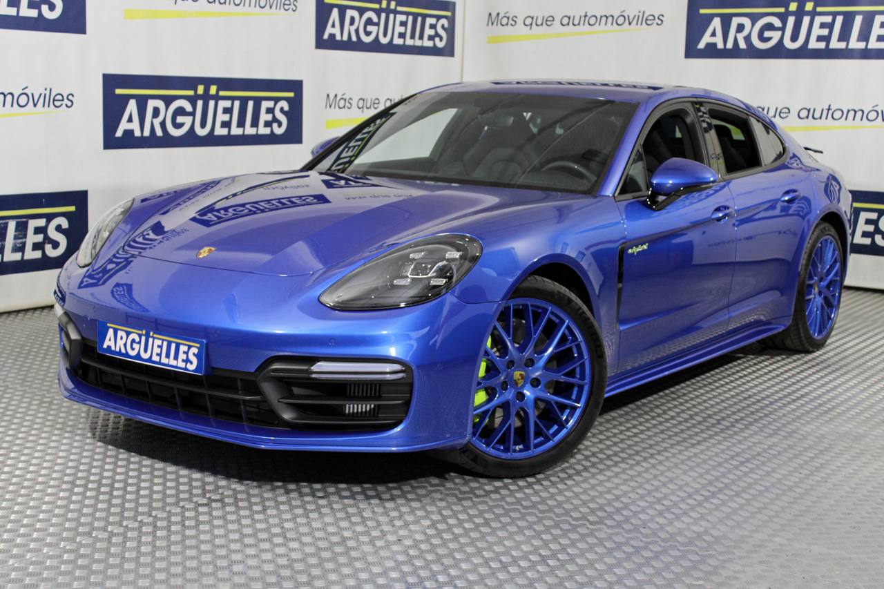 El lujo y la deportividad se unen a la perfección en el Porsche Panamera.