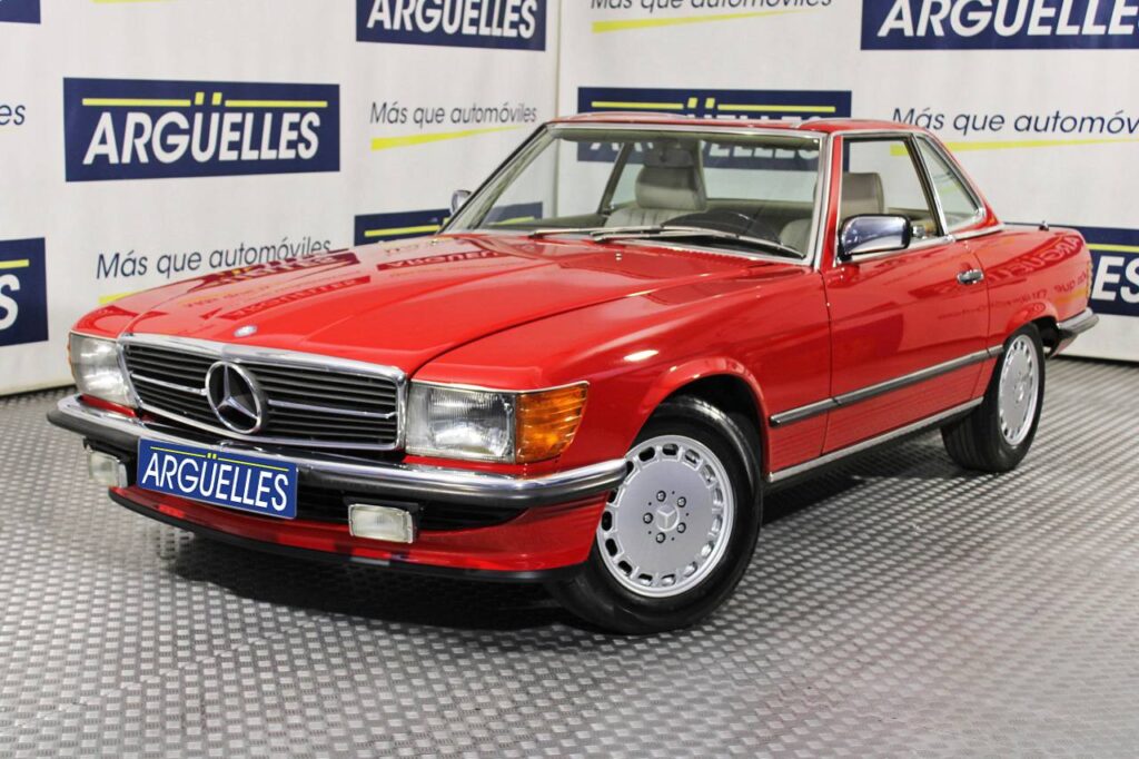 Mercedes SL 300 W107: El sustituto del Pagoda