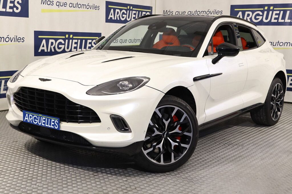 ¡Descubre el Aston Martin DBX 4.0 V8 AWD 551cv: El SUV de Lujo que Redefine la Elegancia y la Potencia!