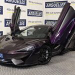 ¡McLaren 570S Track Pack: La Bestia en Cobalt Violet que Conquista Madrid!