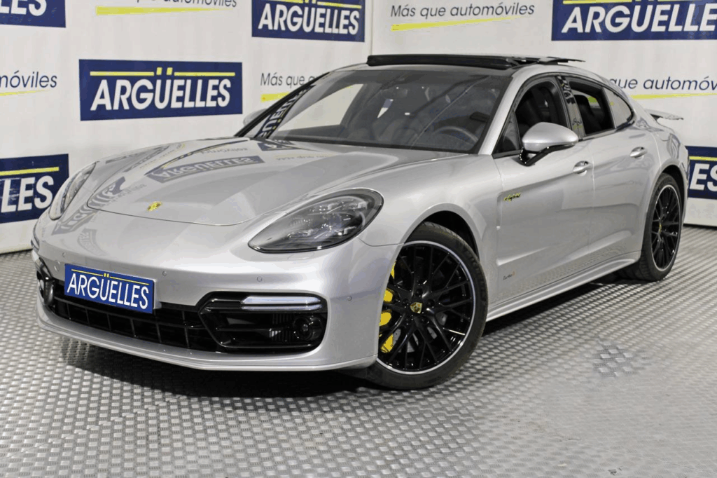 ¡Domina las Calles de Madrid con el Porsche Panamera Turbo S E-Hybrid 680CV: Lujo, Potencia y Tecnología de F1