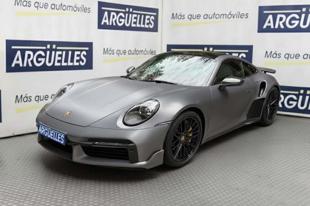 Porsche 911 Turbo S (992) SportDesign: Una bestia de 650 CV en estado impecable